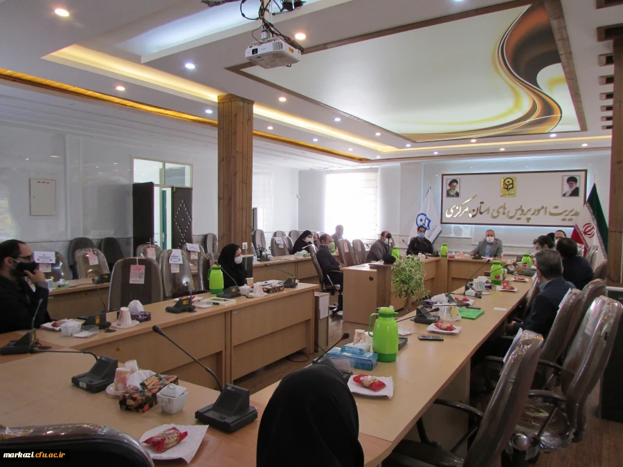 جلسه هم اندیشی اساتید پشتیبان سامانه یادگیری الکترونیک دانشگاه فرهنگیان استان مرکزی برگزار شد 7