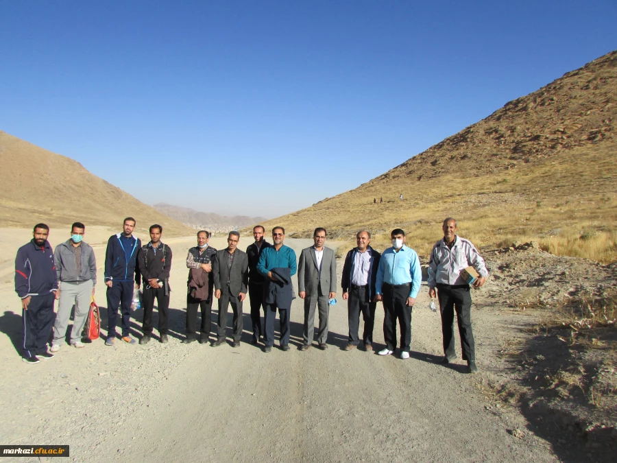 همایش کوهنوردی به مناسبت هفته تربیت بدنی و سلامت در دانشگاه فرهنگیان استان مرکزی برگزار شد 3