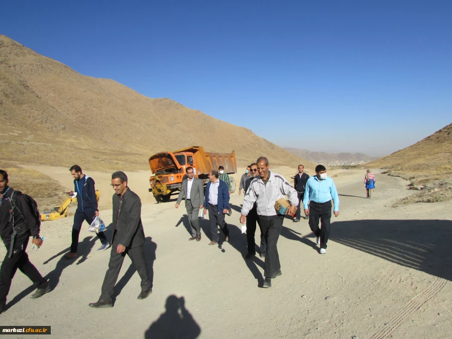 همایش کوهنوردی به مناسبت هفته تربیت بدنی و سلامت در دانشگاه فرهنگیان استان مرکزی برگزار شد 6