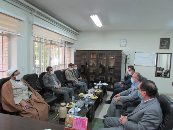 دیدار مدیرکل آموزش و پرورش استان مرکزی با سرپرست دانشگاه فرهنگیان استان 
 3