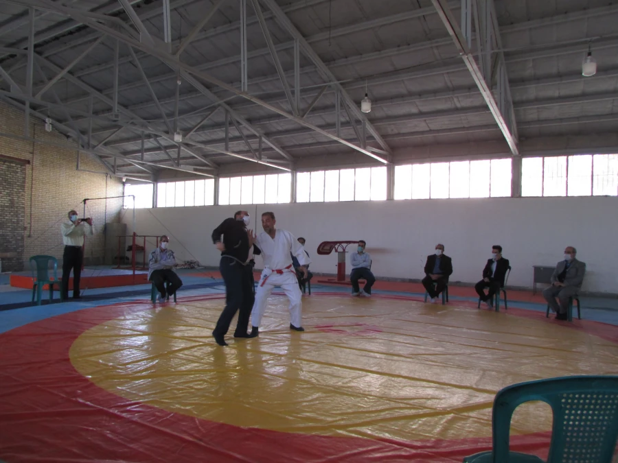 کارکاه آموزشی دفاع شخصی برای کارکنان دانشگاه فرهنگیان استان مرکزی برگزار شد 5