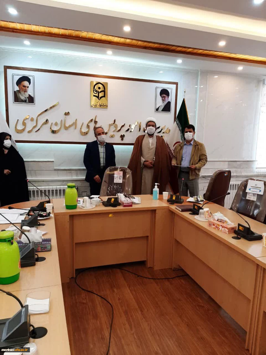 سومین جلسه هم اندیشی اعضای هیئت علمی دانشگاه فرهنگیان استان مرکزی برگزار شد 6