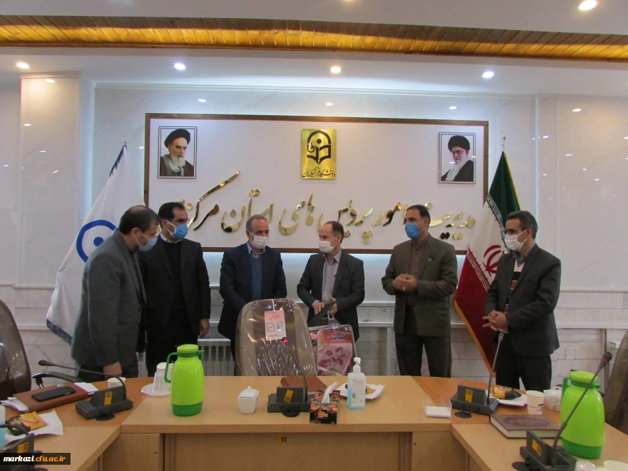 شورای اداری پردیس شهید باهنر برگزار شد 8