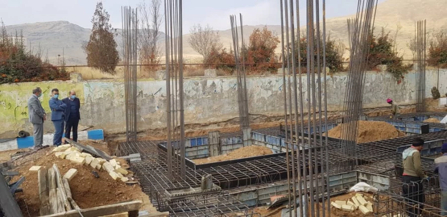 بازدید مدیر کل توسعه، تجهیز و نوسازی مدارس استان مرکزی از پروژه طرح توسعه ساختمان آموزشی پردیس حضرت زینب کبری(س) 7