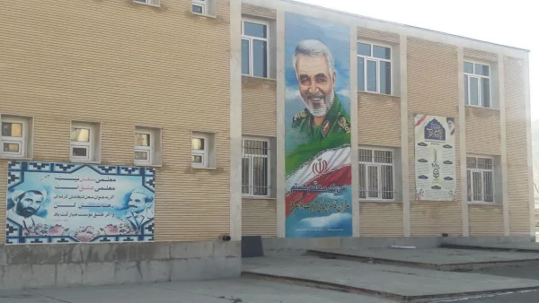 رونمایی از تمثال سردار سلیمانی در پردیس حضرت زینب کبری(س) 3