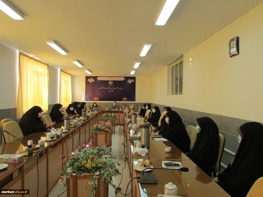 جلسه شورای اداری پردیس حضرت زینب کبری(س) برگزار شد 4