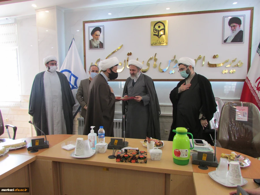 دفتر حوزه اسلامی دانشگاهیان در دانشگاه فرهنگیان استان مرکزی افتتاح شد 5