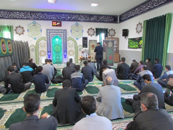 مراسم عزاداری شهادت حضرت فاطمه زهرا (س) در دانشگاه فرهنگیان استان مرکزی برگزار شد 5