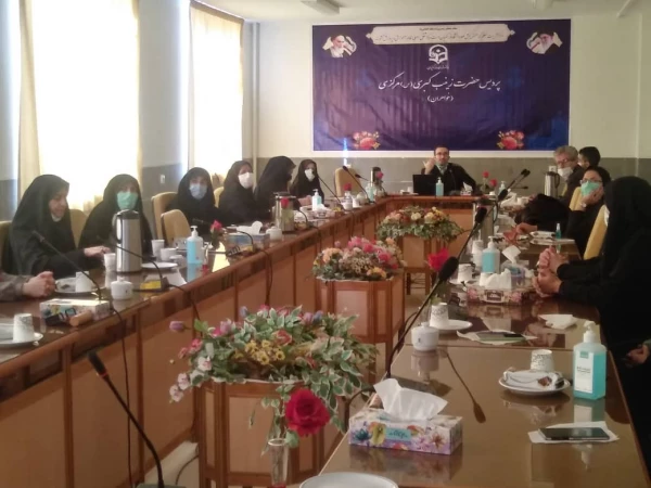 دومین جلسه رسانه و سبک زندگی سالم با محوریت فرزندپروری در عصر دیجیتال در پردیس زینب کبری(س) برگزار شد 4