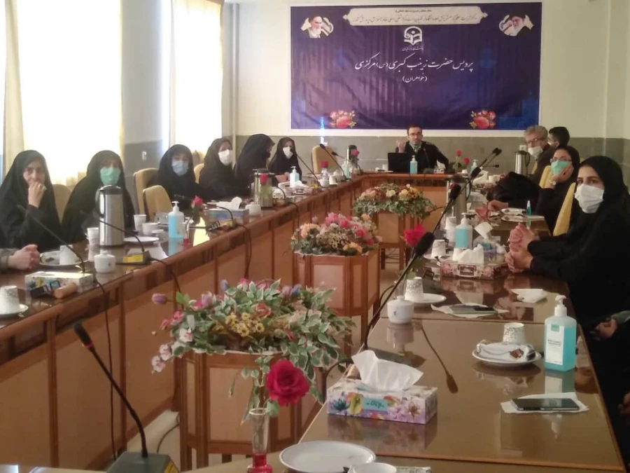 دومین جلسه رسانه و سبک زندگی سالم با محوریت فرزندپروری در عصر دیجیتال در پردیس زینب کبری(س) برگزار شد 6