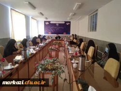 دومین جلسه رسانه و سبک زندگی سالم با محوریت فرزندپروری در عصر دیجیتال در پردیس زینب کبری(س) برگزار شد 9