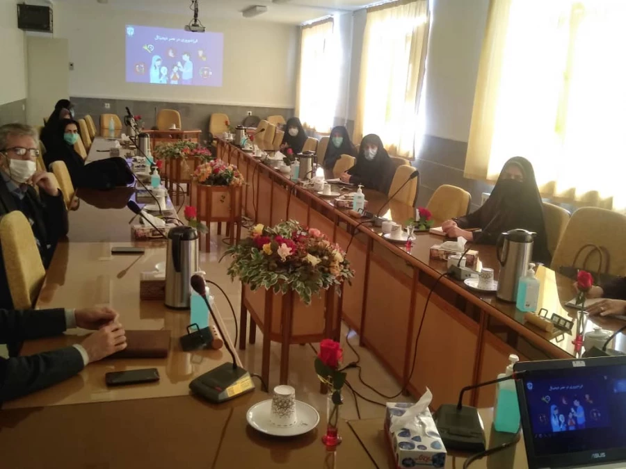 دومین جلسه رسانه و سبک زندگی سالم با محوریت فرزندپروری در عصر دیجیتال در پردیس زینب کبری(س) برگزار شد 10