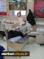 اهدای خون توسط دانشجومعلمان پردیس شهید باهنر به همراه سرپرست مدیریت استانی و کارکنان پردیس 4