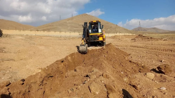 حل مشکل چندساله آب شرب پردیس حضرت زینب کبری(س) اراک 3