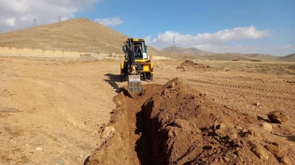 حل مشکل چندساله آب شرب پردیس حضرت زینب کبری(س) اراک 8