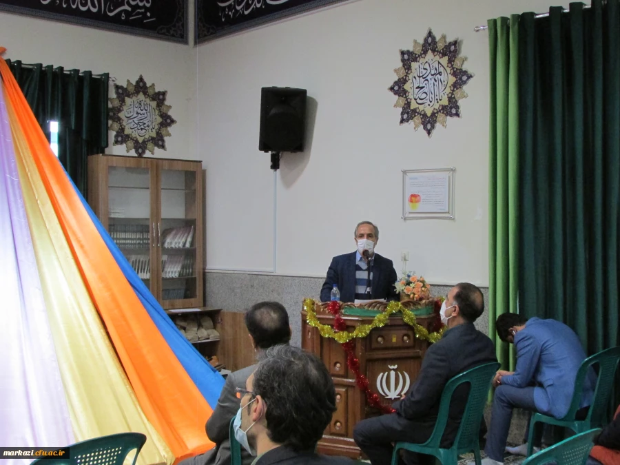 به مناسبت ایام الله دهه فجر و ولادت حضرت زهرا (س) و گرامیداشت بنیانگذار جمهوری اسلامی ایران دانشگاه فرهنگیان استان محفل انس با قرآن کریم را برگزار کرد 5