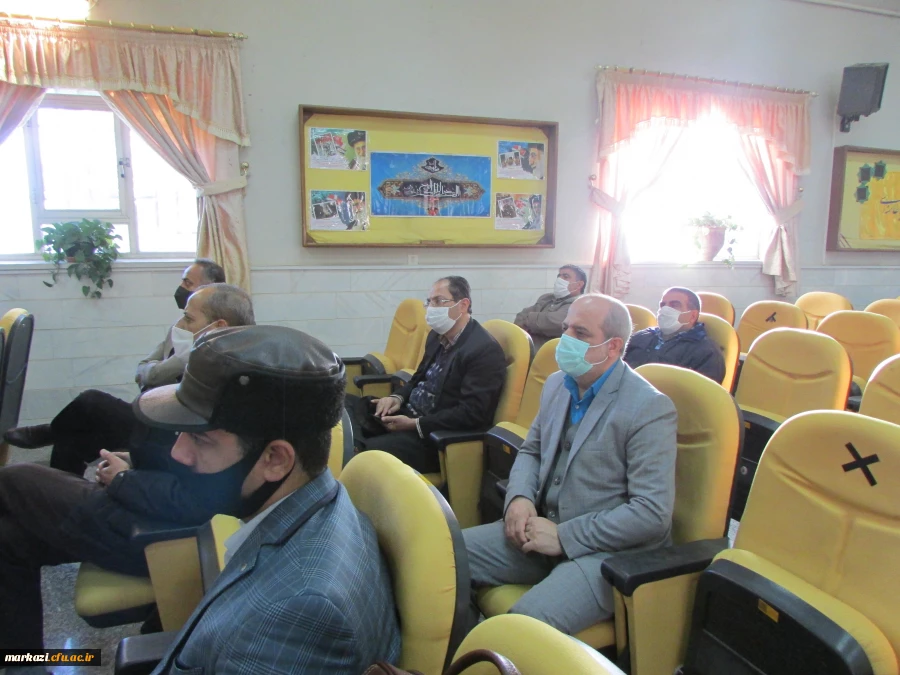 سومین جلسه شورای اداری پردیس های استان برگزار شد 3