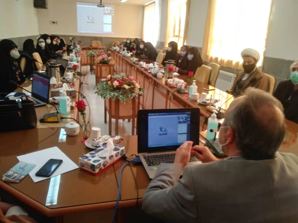 اولین جلسه هماهنگی کانونها,انجمن ها,تشکلات دانشجویی و نشریات پردیس حضرت زینب کبری برگزار شد 7