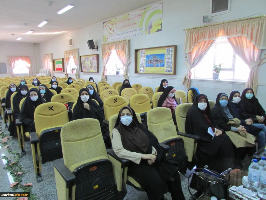 مراسم آیین استقبال از دانشجویان ورودی1399 و شروع رسمی ترم تحصیلی در پردیس حضرت زینب کبری برگزار شد 5