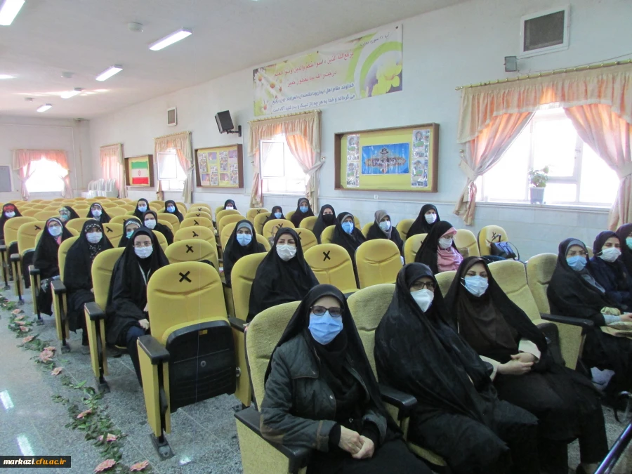 مراسم آیین استقبال از دانشجویان ورودی1399 و شروع رسمی ترم تحصیلی در پردیس حضرت زینب کبری برگزار شد 9