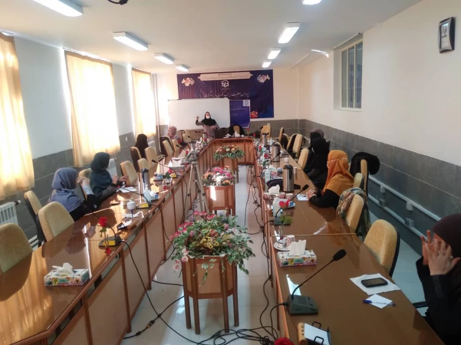 سومین کارگاه شفقت درمانی در پردیس حضرت زینب کبری برگزار شد 3