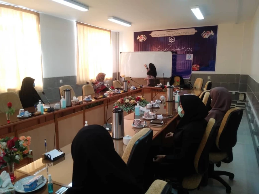 سومین کارگاه شفقت درمانی در پردیس حضرت زینب کبری برگزار شد 4