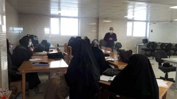 کارگاه نشریات  دانشجویی در پردیس حضرت زینب کبری (س) برگزار شد 4