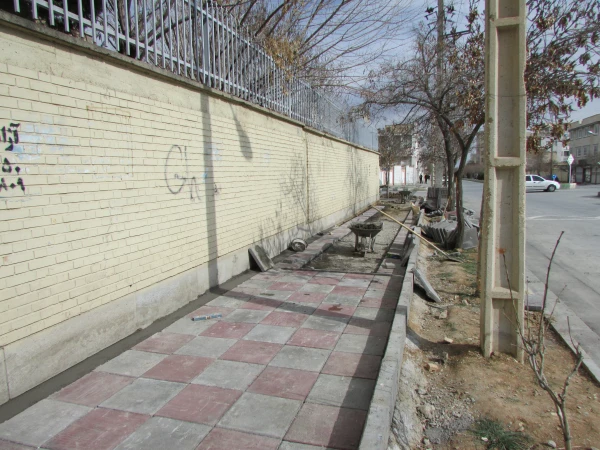 آغاز عملیات کف سازی و سنگ فرش محوطه بیرونی پردیس شهید باهنر 3