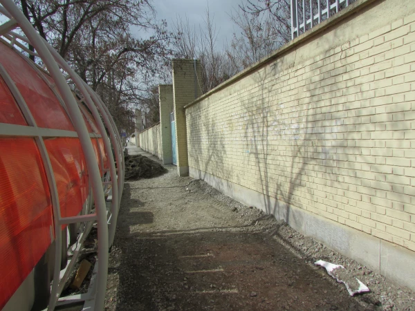 آغاز عملیات کف سازی و سنگ فرش محوطه بیرونی پردیس شهید باهنر 5