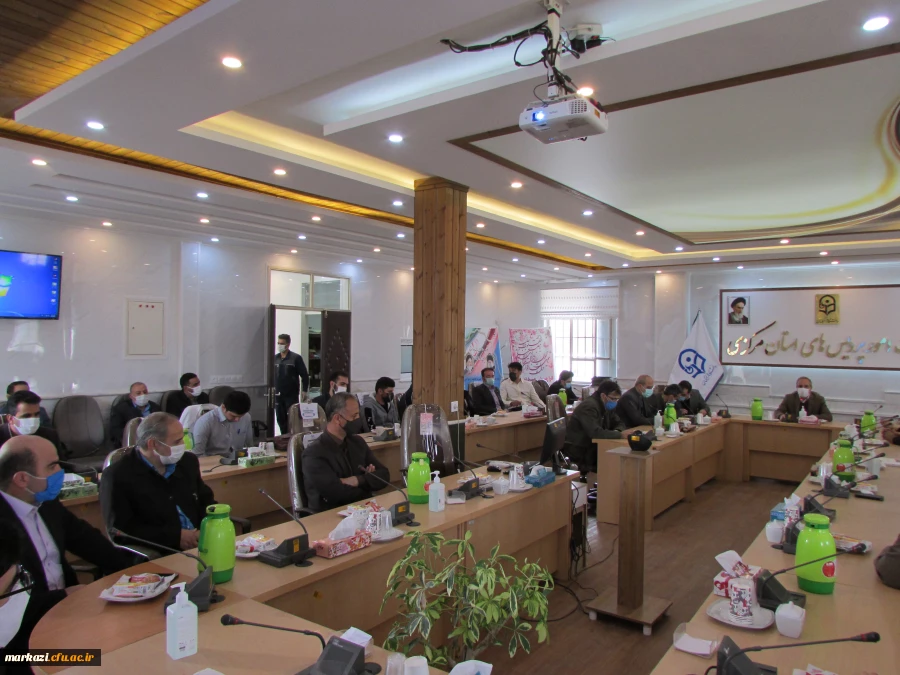 جلسه پایان سال 1399، تقدیر از زحمات و تلاش یک ساله کارکنان دانشگاه فرهنگیان استان مرکزی 5