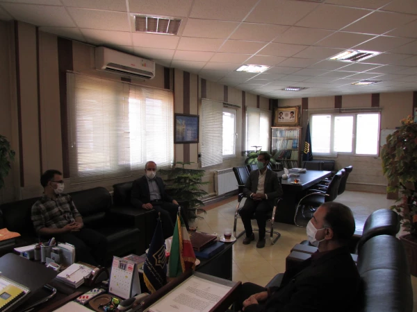 دیدار سرپرست دانشگاه فرهنگیان استان با مدیرکل نوسازی، تجهیز و توسعه مدارس 4