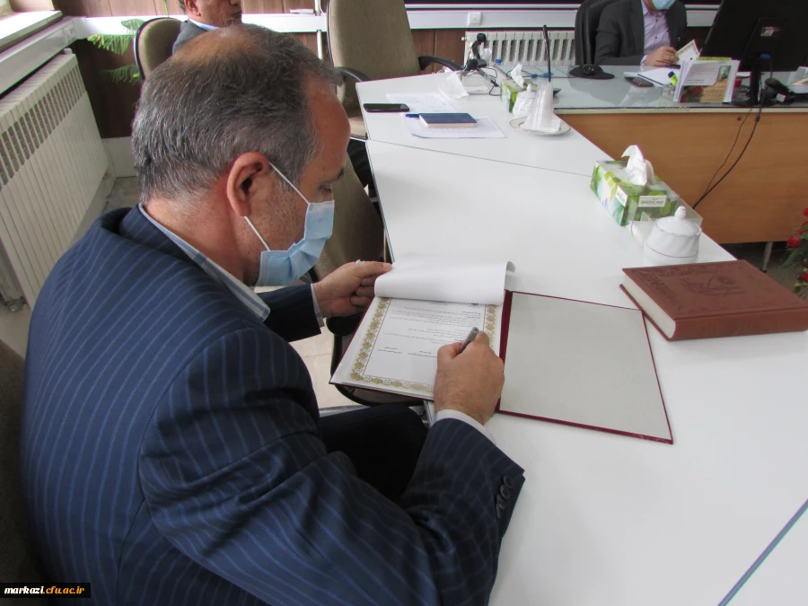 انعقاد تفاهمنامه سه جانبه آموزش و پرورش، دانشگاه فرهنگیان و بسیج دانشجویی استان مرکزی 4