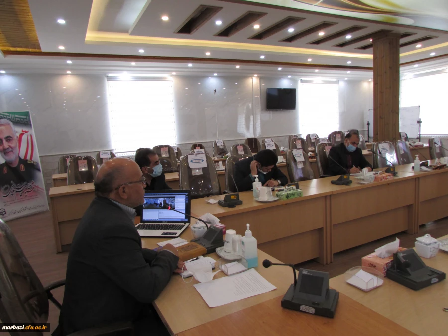 نشست صمیمی معاون آموزش ابتدایی اداره کل آموزش و پرورش استان با دانشجو معلمان رشته آموزش ابتدایی 5