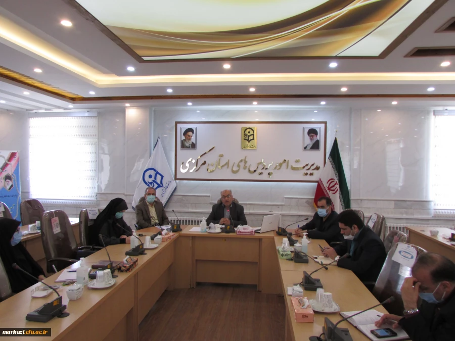 نشست صمیمی معاون آموزش ابتدایی اداره کل آموزش و پرورش استان با دانشجو معلمان رشته آموزش ابتدایی 7