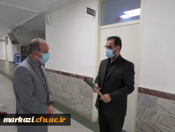 اهدای گل به همکاران در دانشگاه فرهنگیان استان مرکزی 5