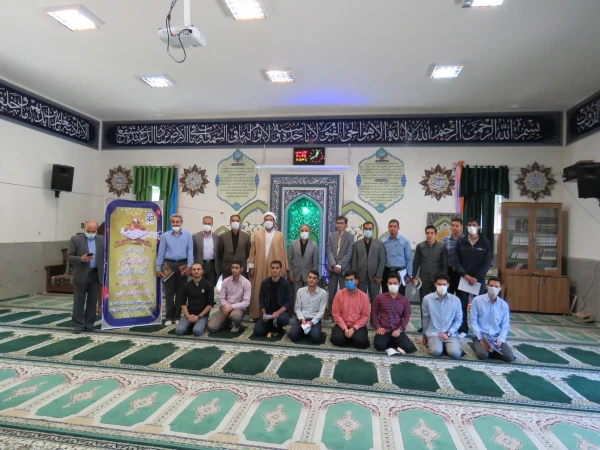 آیین تجلیل از مرتلان و منتخبین مسابقات قرآنی برگزار شد 4