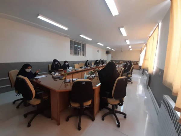 اولین جلسه برنامه ریزی و هم اندیشی پیرامون "همایش بزرگداشت بانوان مفاخر کشور  " 3