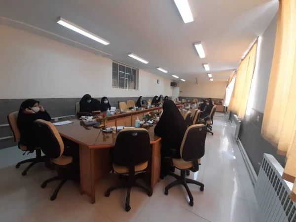 اولین جلسه برنامه ریزی و هم اندیشی پیرامون "همایش بزرگداشت بانوان مفاخر کشور  " 5