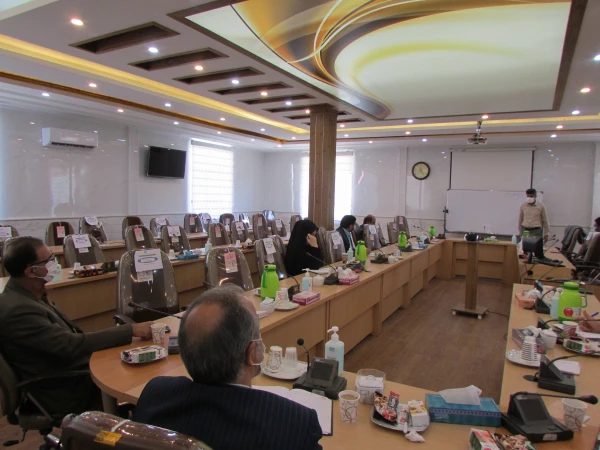 کارگاه آموزشی – توجیهی «آسیب شناسی مزایده، مناقصه و قراردادها» برگزار شد 3