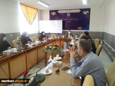 جلسه شورای صنفی در پردیس حضرت زینب کبری (س)دانشگاه فرهنگیان استان مرکزی برگزار شد