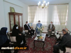دیدارسرپرست دانشگاه فرهنگیان استان مرکزی با خانواده شهید مدافع سلامت، دکتر غلامحسین نادری 3