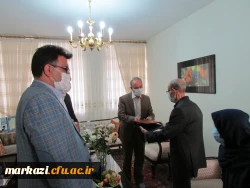 دیدارسرپرست دانشگاه فرهنگیان استان مرکزی با خانواده شهید مدافع سلامت، دکتر غلامحسین نادری 5