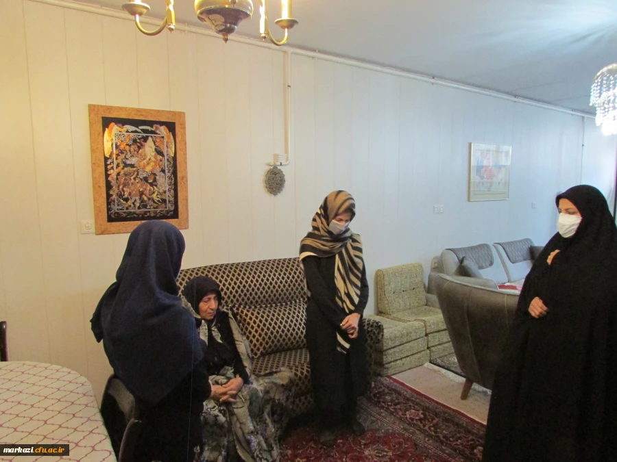 دیدارسرپرست دانشگاه فرهنگیان استان مرکزی با خانواده شهید مدافع سلامت، دکتر غلامحسین نادری 7