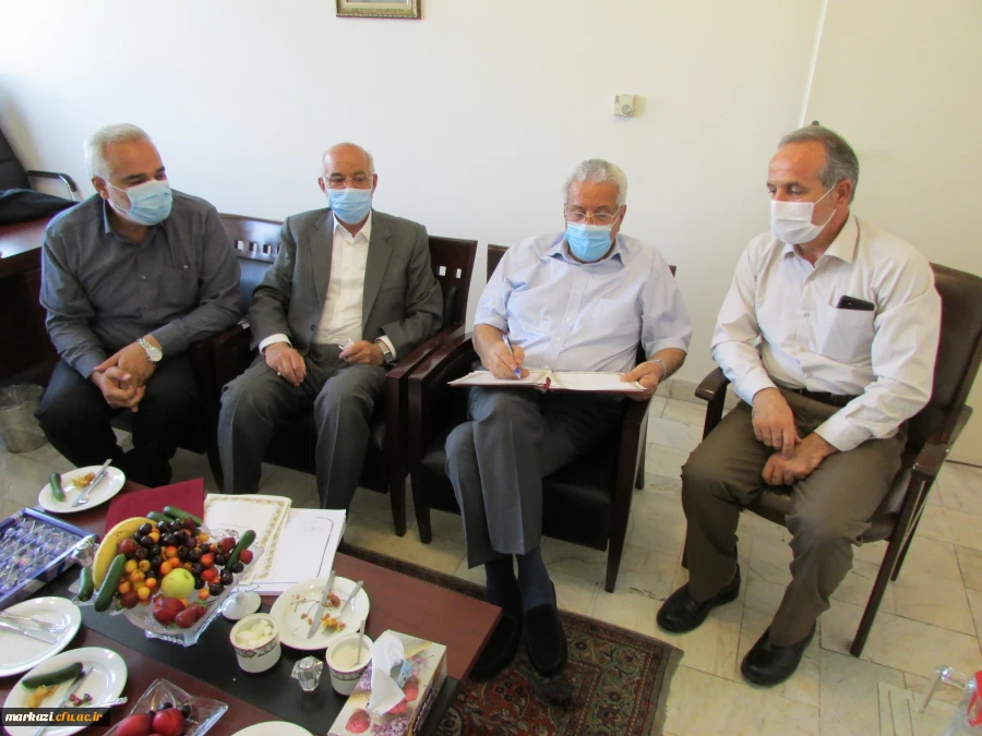 امضای تفاهم نامه ساخت خوابگاه دانشجویی در پردیس حضرت زینب کبری(س) توسط خیر نیکوکار 2