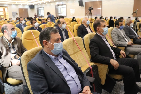 هر کار بزرگ همسایه اراده بزرگ است و پشت سر هر اراده بزرگی دست خداوند مشهود است 7