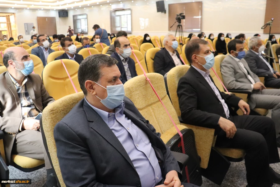 هر کار بزرگ همسایه اراده بزرگ است و پشت سر هر اراده بزرگی دست خداوند مشهود است 7