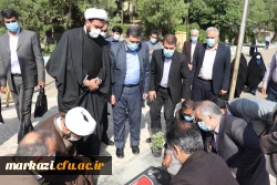 هر کار بزرگ همسایه اراده بزرگ است و پشت سر هر اراده بزرگی دست خداوند مشهود است 13