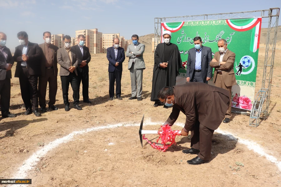 هر کار بزرگ همسایه اراده بزرگ است و پشت سر هر اراده بزرگی دست خداوند مشهود است 17