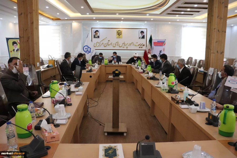 نشست صمیمی رئیس دانشگاه با اعضای هیات علمی پردیس های استان مرکزی 3