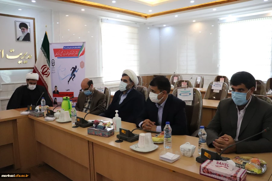 نشست صمیمی رئیس دانشگاه با اعضای هیات علمی پردیس های استان مرکزی 5